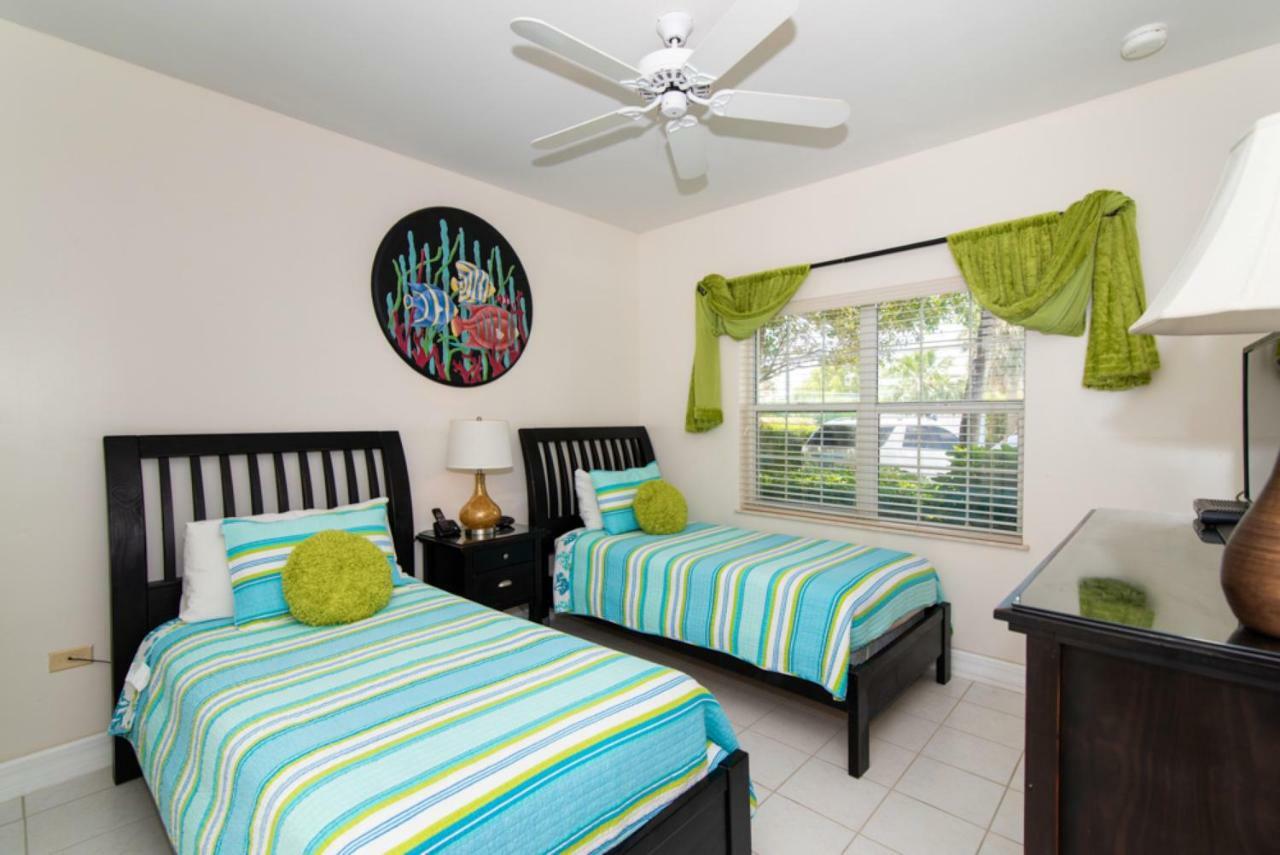 ג'ורג' טאון Grandview Condominiums מראה חיצוני תמונה